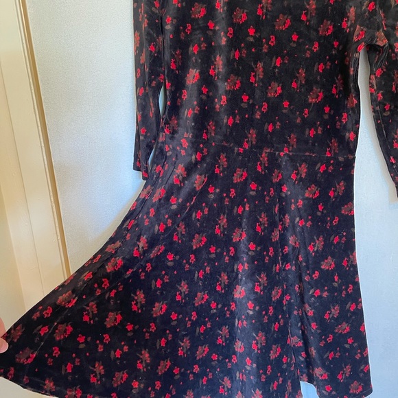 Dress size Small - Picture 3 of 5